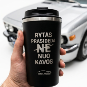 Puodelis „Rytas prasideda ne nuo kavos” 0.5l